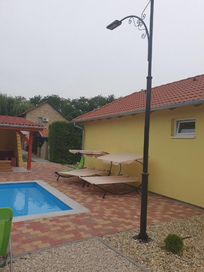 Ponty Orso Vendeghaz Villa Nagybaracska ภายนอก รูปภาพ