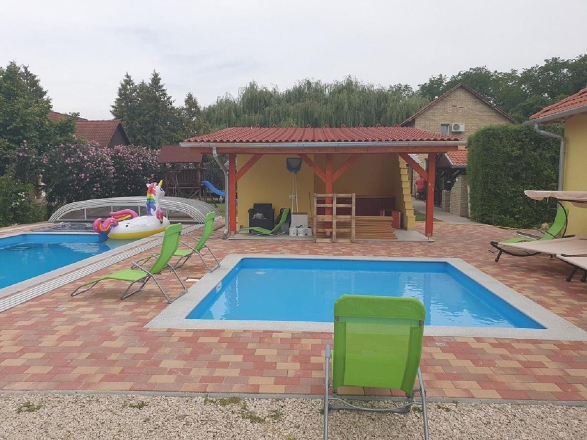 Ponty Orso Vendeghaz Villa Nagybaracska ภายนอก รูปภาพ