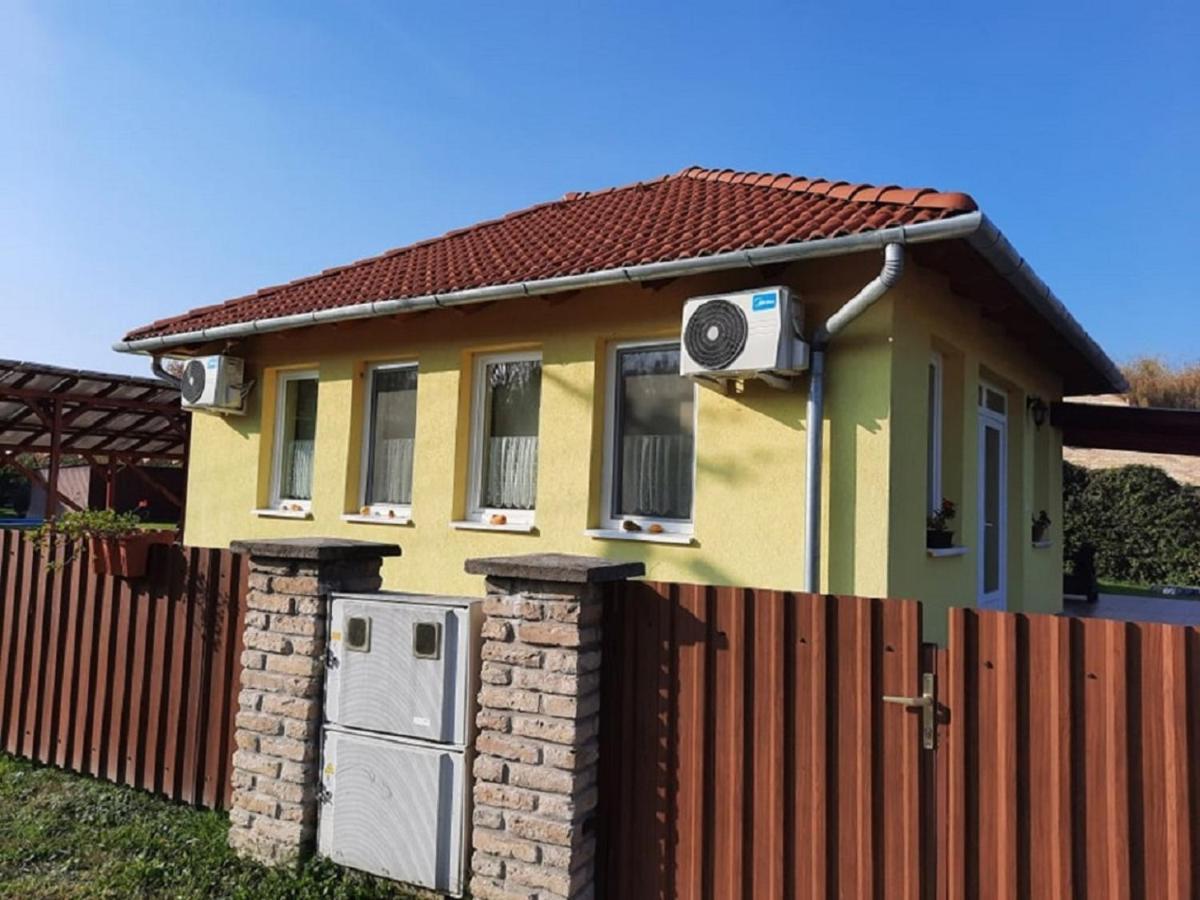 Ponty Orso Vendeghaz Villa Nagybaracska ภายนอก รูปภาพ
